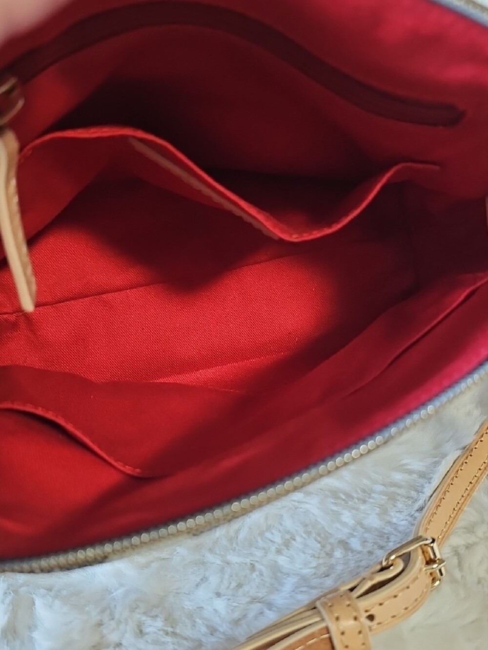 Dooney & Bourke Suki Crossbody - Picture 8 of 13